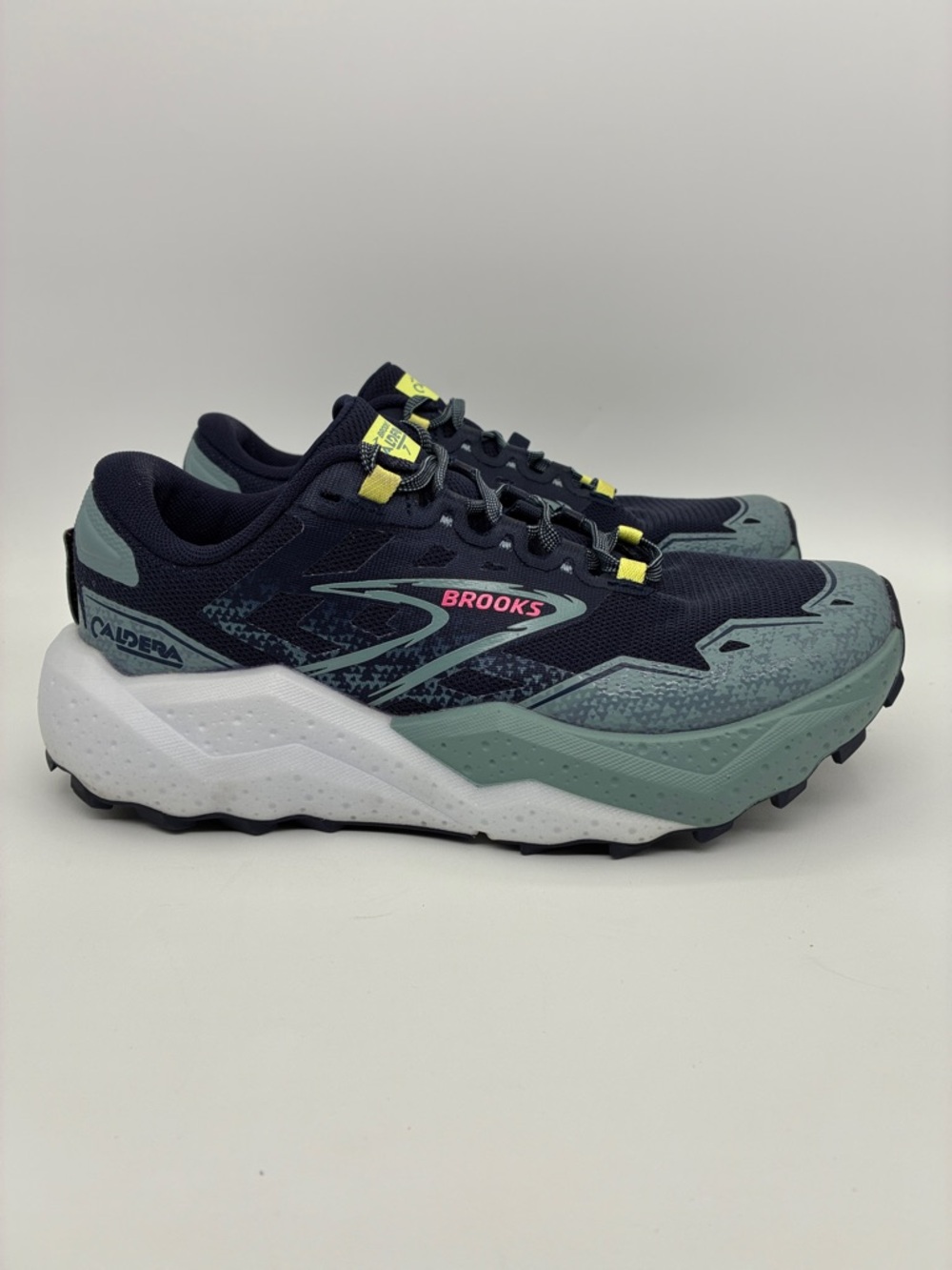 Brooks Caldera 7 Women's Trail Running Midsole Drop: 6 mm Shoes    Size: 8.5 (B)